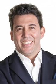 Emre Kınay portrait