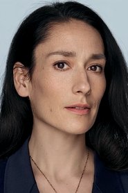 Sian Clifford portrait
