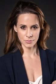 Natalie Amiri portrait