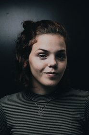Caroline Bezerra portrait