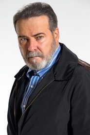 César Évora portrait