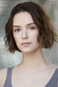 Alex Essoe portrait
