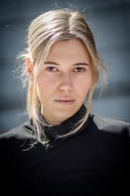 Bella Glanville portrait