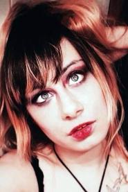Amanda Flowers portrait