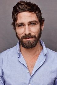 Daniel Muniz portrait