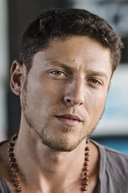 Ari Loeb portrait