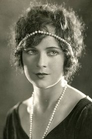 Jacqueline Logan portrait