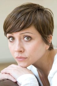 Laura Pyper portrait