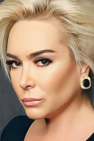 Özlem Savaş portrait