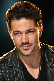 Ryan Paevey portrait