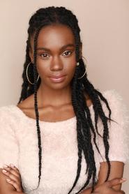 Nia Sondaya portrait