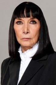 Lucía Guilmáin portrait
