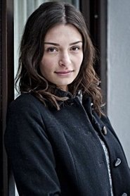 Sarah Horváth portrait
