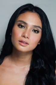 Klea Pineda portrait