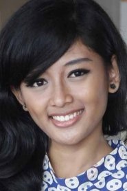 Annisa Hertami portrait