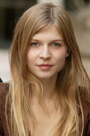 Clémence Poésy portrait