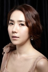 Go Ho-kyung portrait