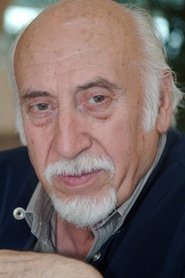 Yılmaz Atadeniz portrait