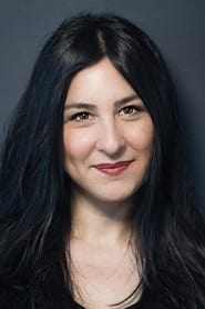 Yasemin Sakallıoğlu portrait