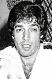 Cacho Castaña portrait