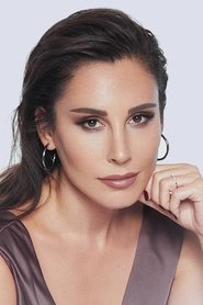 Funda Arar portrait