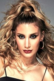 İrem Derici portrait