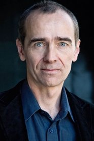 Robert Mika portrait