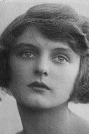 Zoe Palmer portrait