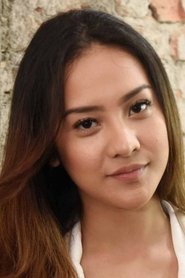 Anya Geraldine portrait