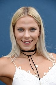 Cheyenne Pahde portrait
