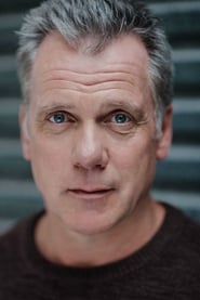 Erik Thomson portrait