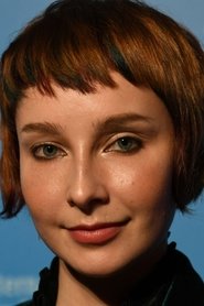 Veera Lapinkoski portrait