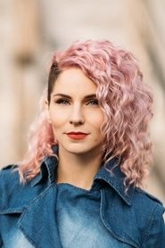 Lea Sirk portrait