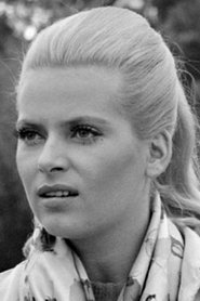 Emely Reuer portrait