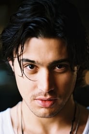 Yani Gellman portrait