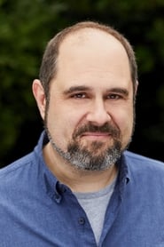 Craig Mazin portrait