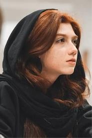 Maniya Azizi portrait