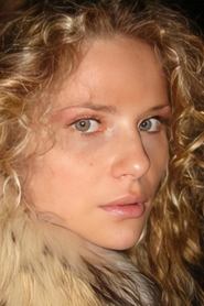 Ava Loraschi portrait