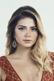 Thássia Naves portrait