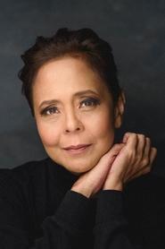 Dolly de Leon portrait