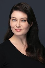 Nurgül Yeşilçay portrait