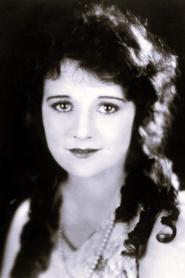 Alice Day portrait