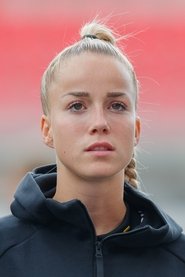 Giulia Gwinn portrait