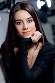 Cansu Dere portrait