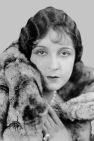 Mona Palma portrait