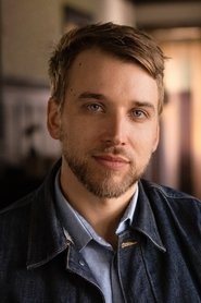 Carson Lund portrait