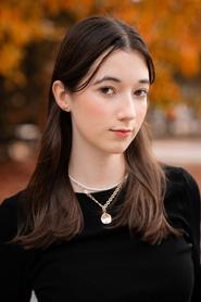 Izzy Tiska portrait