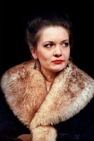 Judit Tarr portrait