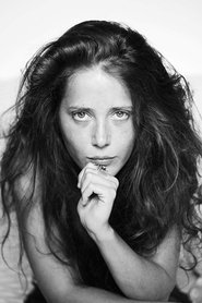 Lola Dubus portrait
