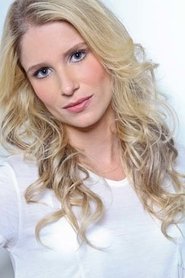 Júlia Lund portrait